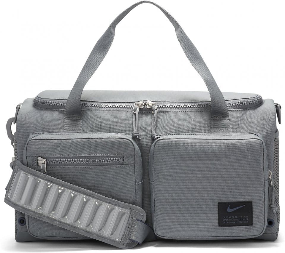 Kassi Nike Utility Power Training Duffel Bag (Small) Top4Fitness.fi